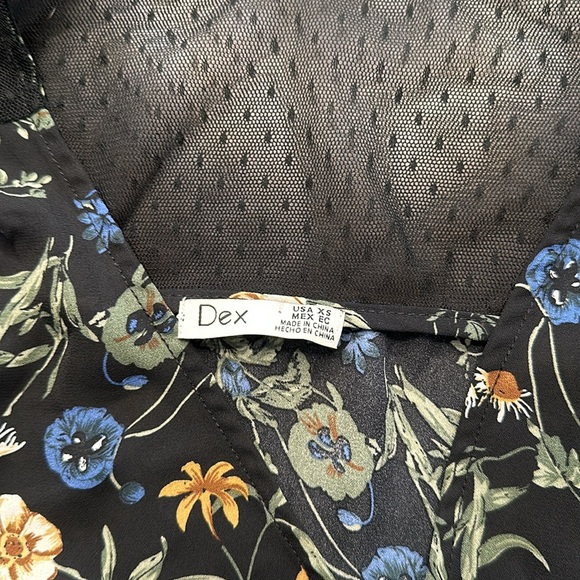 DEX XS blouse Lacey and pretty - Picture 2 of 6